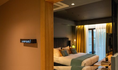 yiamouris_0069_53563 yiamouris_0069_53563