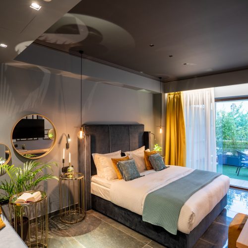 yiamouris_0070_ yiamouris_0070_